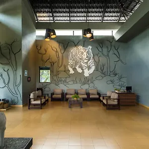 The Mountain Courtyard Resort